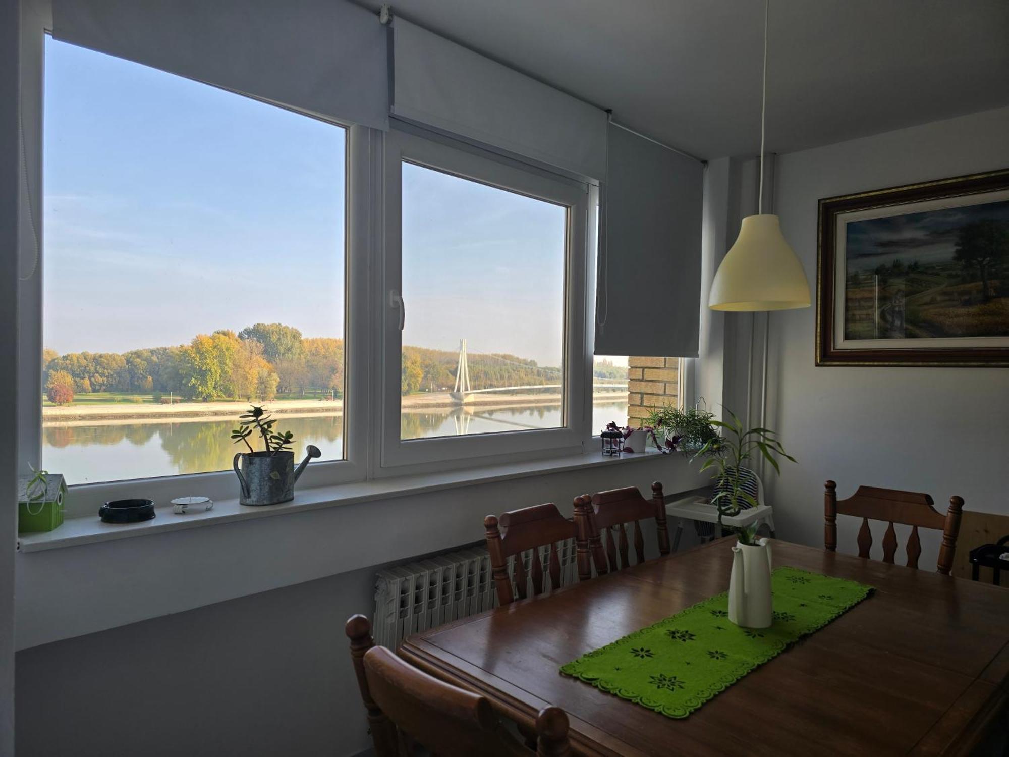 אוסילק Riverview Apartment מראה חיצוני תמונה