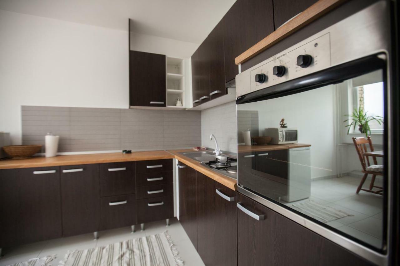 אוסילק Riverview Apartment מראה חיצוני תמונה