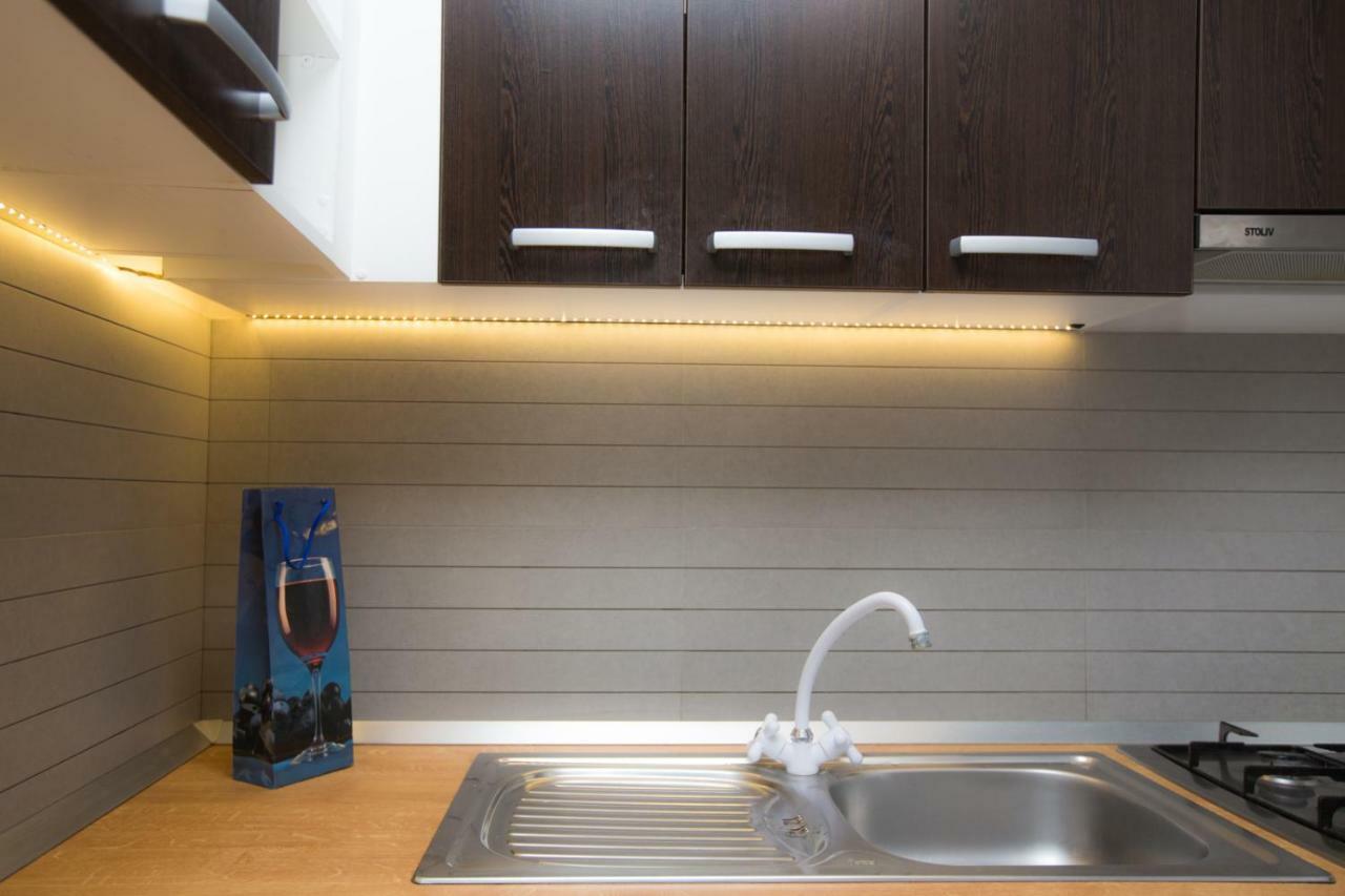 אוסילק Riverview Apartment מראה חיצוני תמונה